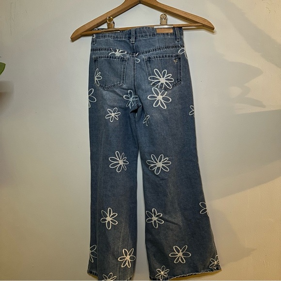 Justice Bleached Daisy Wide Leg Open Flare Denim - Picture 9 of 11